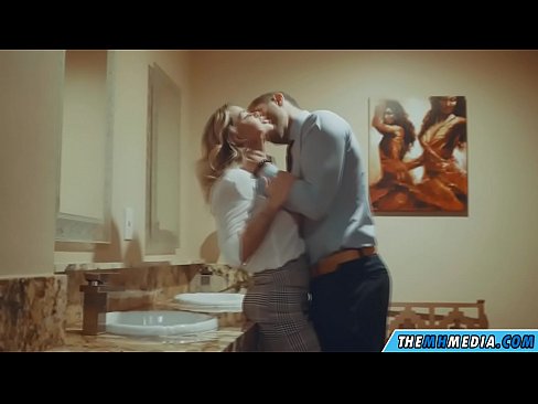 ❤️ Коли грудаста блондинка спокушає вас у громадському туалеті ️❌ Чортове відео на uk.my-hentai-gallery.ru ❌️